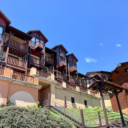 Chaleureux A Pyrenees 2000 - Wifi Et Parking Prive Bolquère